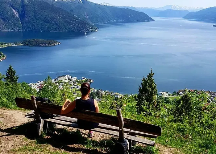 Holmen 2 * 발레스트란