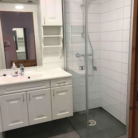 Holmen 2 Holiday home