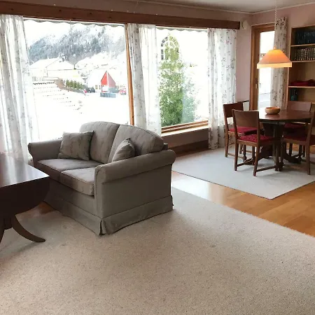 بيت للعطل Holmen 2 *